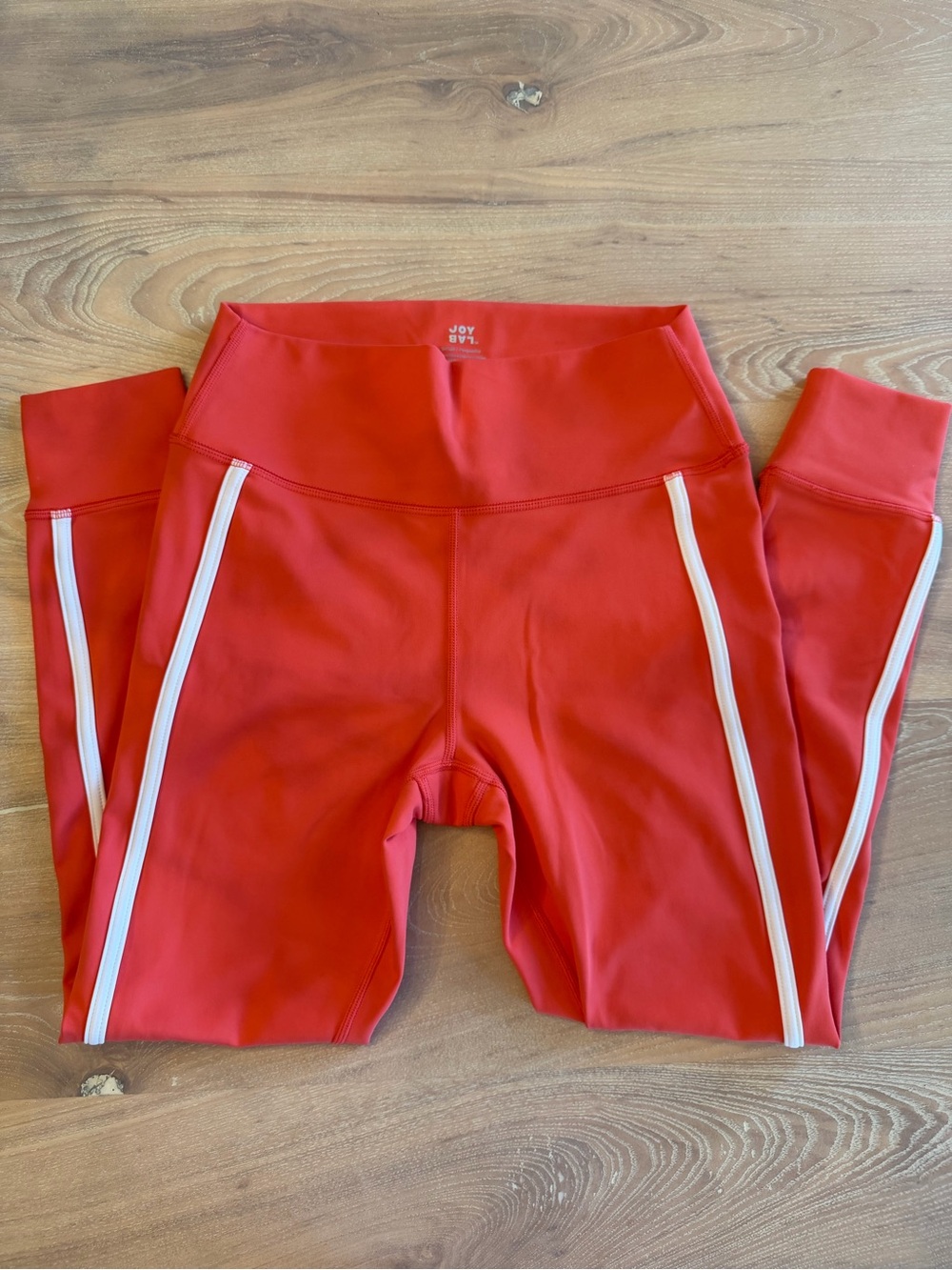 JoyLab Red Women’s Athletic Bra Top and Leggings - Picture 5 of 7